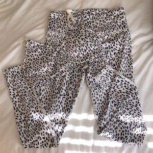 Cute leopard workout set